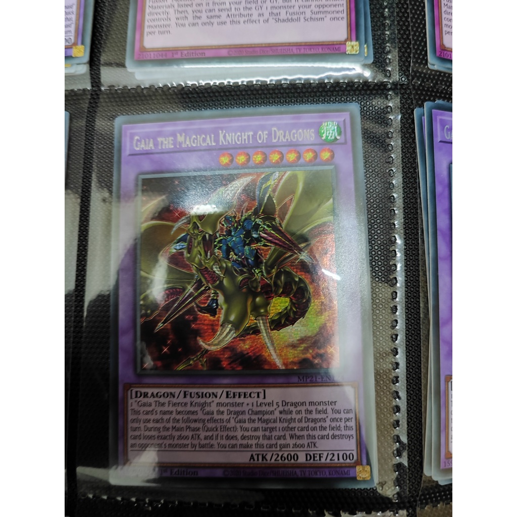 1 lá thẻ bài Gaia the Magical Knight of Dragons - MP21-EN124 - Prismatic Secret Rare 1st Edition