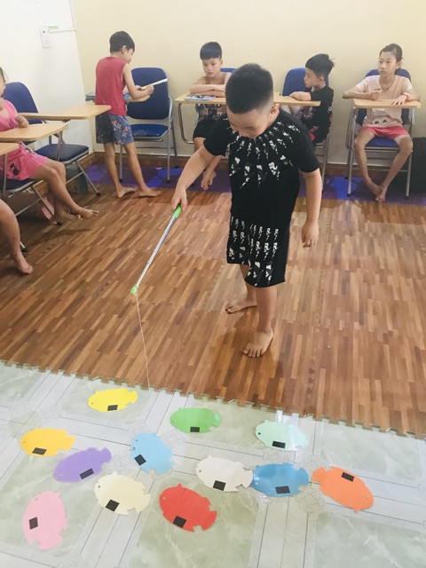 Bộ câu cá nam châm 12 con 2 cần