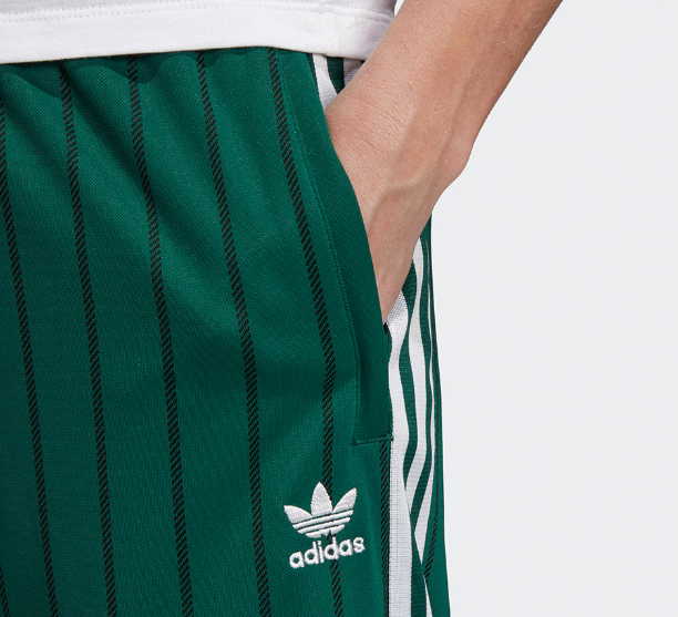 Quần Thể Thao Adidas 3 Sọc Dáng Rộng Thoải Mái Du9930