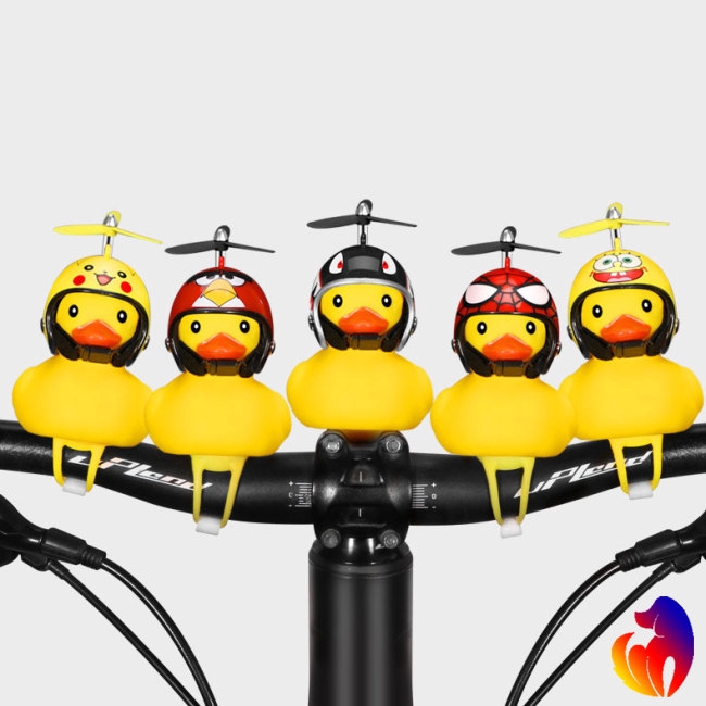 Blackhole Mô hình vịt đội nón bảo hiểm có móc khóa độc đáo