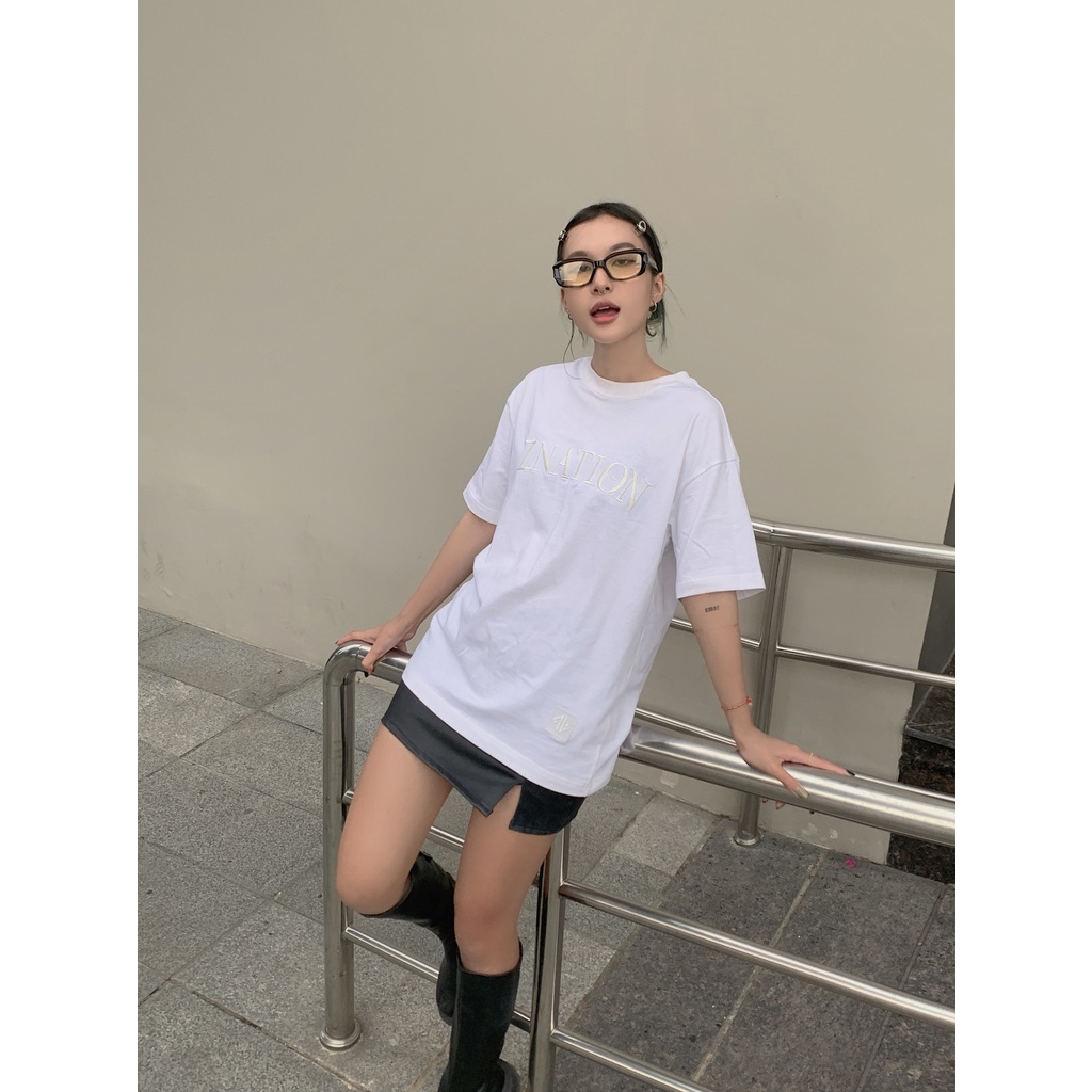 Áo Thun ZNATION Embroider Tee Unisex Oversize Màu Trắng Form Rộng Nam Nữ