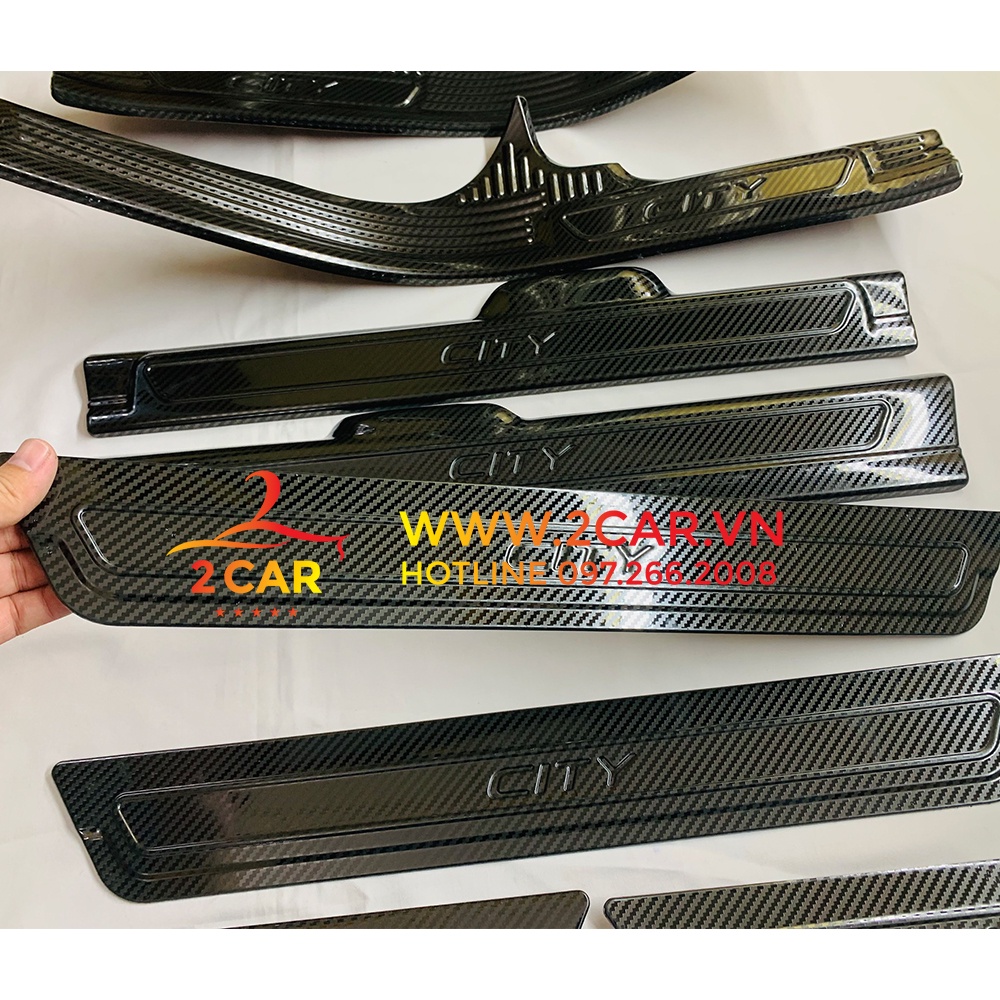 Ốp bậc cửa, nẹp bước chân CARBON xe Honda City 2015 - 2021 vân CACBON cao cấp