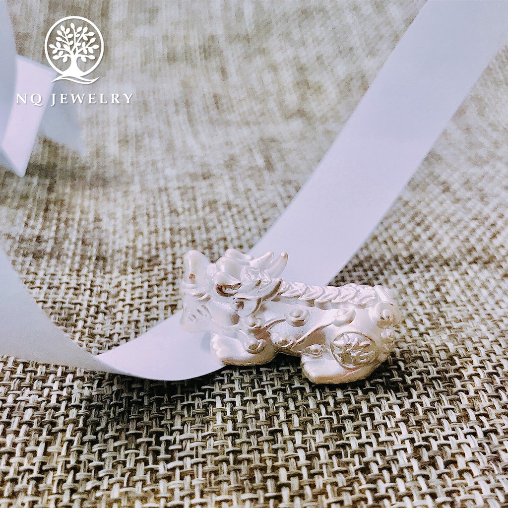 Charm bạc tỳ hưu bạc trắng xỏ ngang - NQ Jewelry