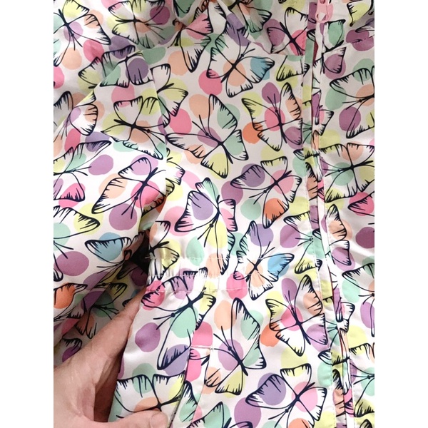 Áo khoác gió bé gái xuất xịn