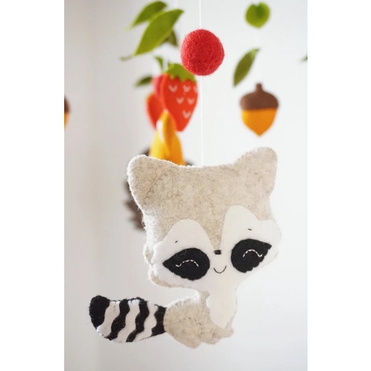 [FRRESHIP] Đồ chơi treo nôi cho bé kích thích thị giác ảnh thật, có nhạc tự xoay mẫu Thú rừng hạt dẻ