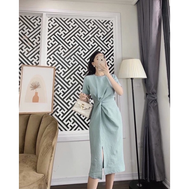 BÁN SỈ VÁY VẶN BỤNG XẺ TÀ TRƯỚC