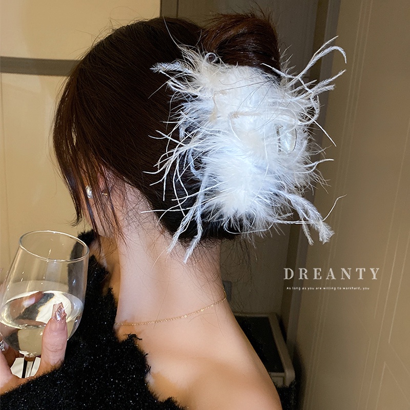 Kẹp Tóc Hình Cá Mập Đính Lông Đà Điểu Độc Đáo Thời Trang Mới