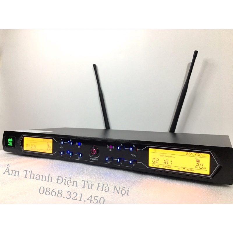 Micro Không Dây M668 Ultra Có Tự Ngắt, Dò Sóng Khỏe.Chuyên Karaoke Gia Đình, Phòng Trà, Quán Hát..