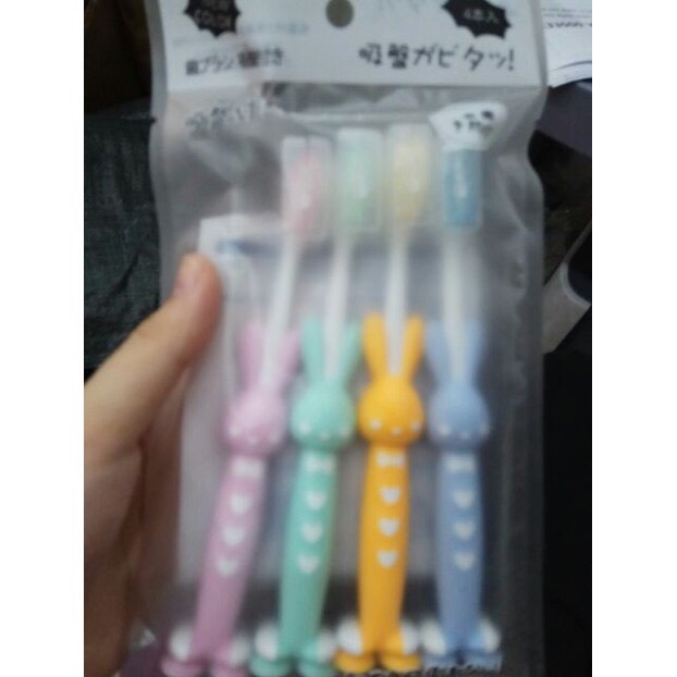 SÉT 4 BÀN CHẢI GẤU CHO BÉ XUẤT NHẬT