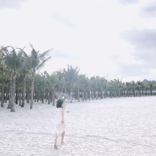 Maxi Yếm Trắng Dập Li