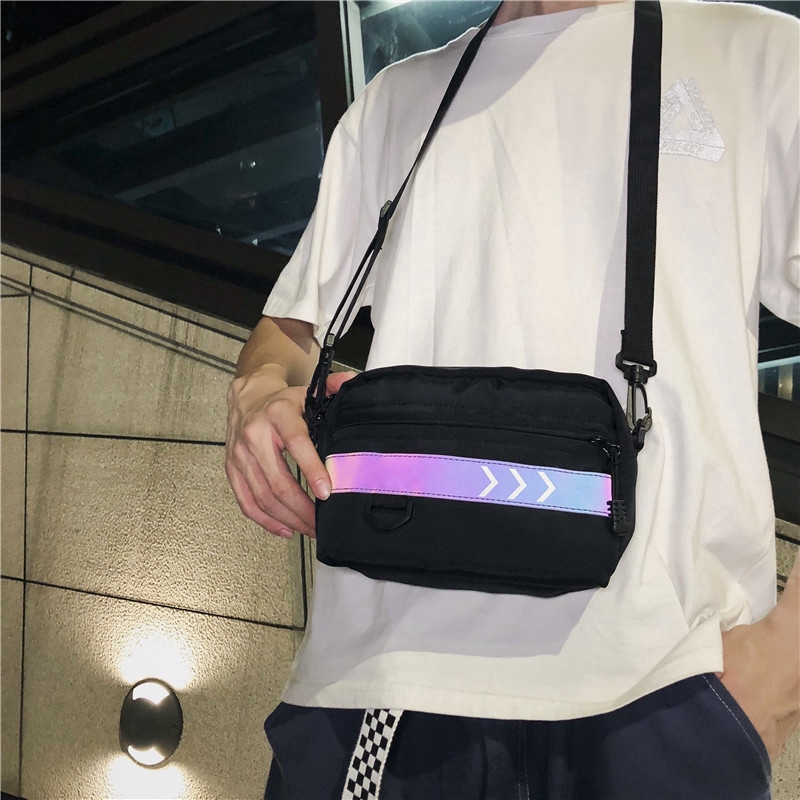 Túi đeo chéo vai thời trang phong cách trẻ trung chống nước độc đáo | BigBuy360 - bigbuy360.vn