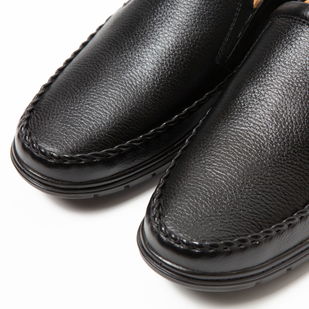 Giày Slip On màu đen FOR da bò hạt khoẻ khoắn năng động F03