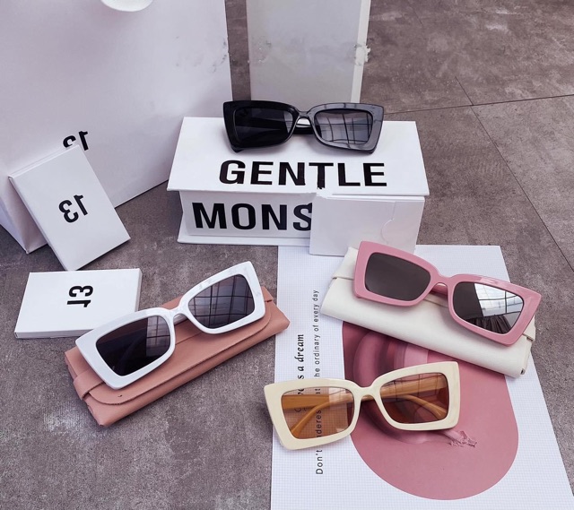 KÍNH HOT KO BAO DA | BigBuy360 - bigbuy360.vn