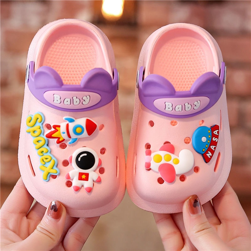 Dép Sandal Đục Lỗ Chống Trượt Cỡ Lớn Cho Bé Trai