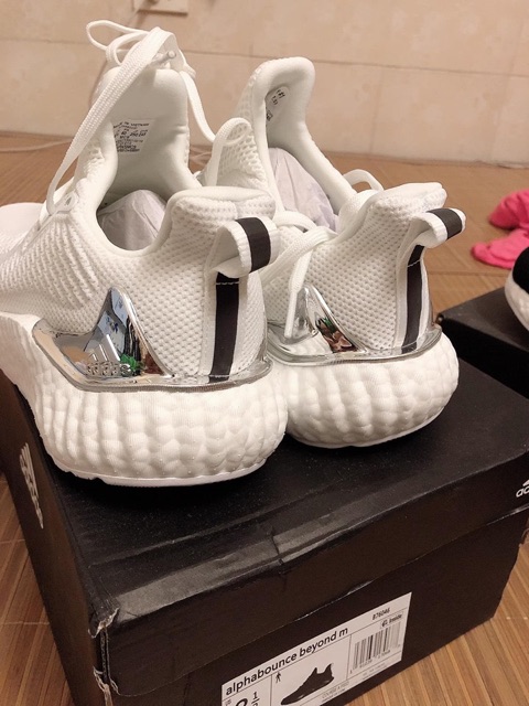 Giày AlphaBounce sneaker thể thao trắng đen mới 2021