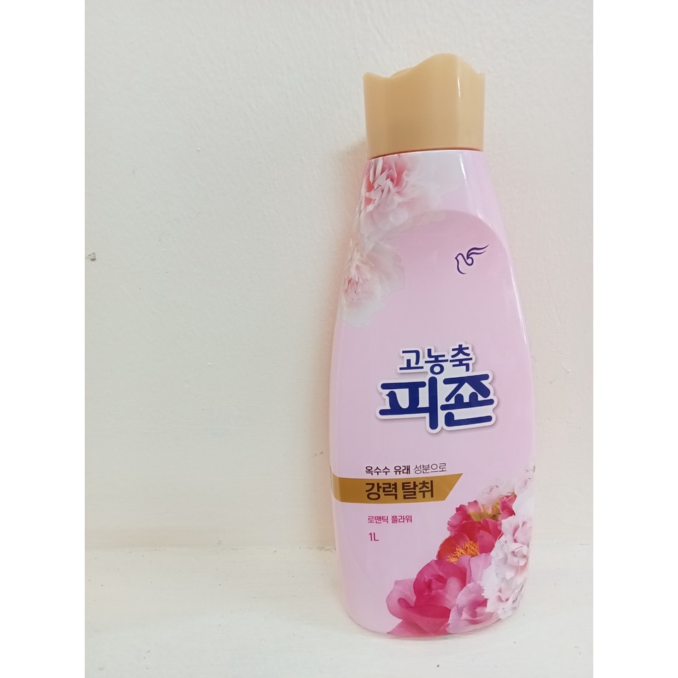 Nước xả vải hương nước hoa Pigeon Romantic hồng chai 1L