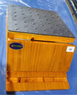 Bục gỗ tập kéo dãn gân gót M2