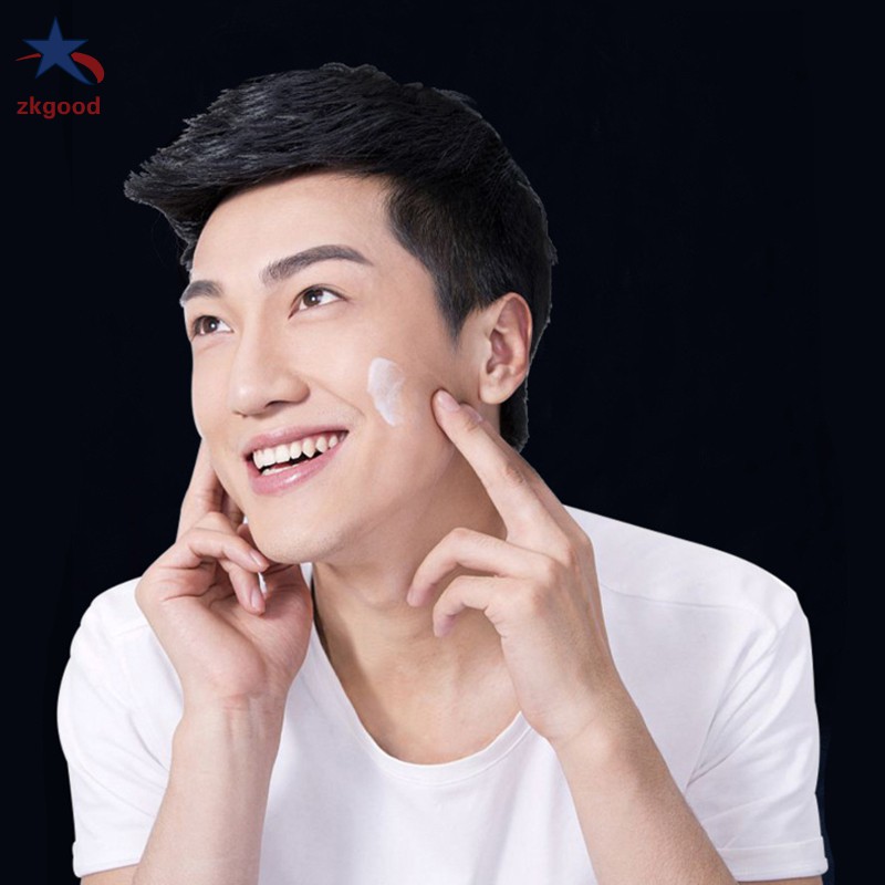 Kem Lót Trang Điểm Nâng Tông Da Kiềm Dầu Dưỡng Ẩm Cho Nam