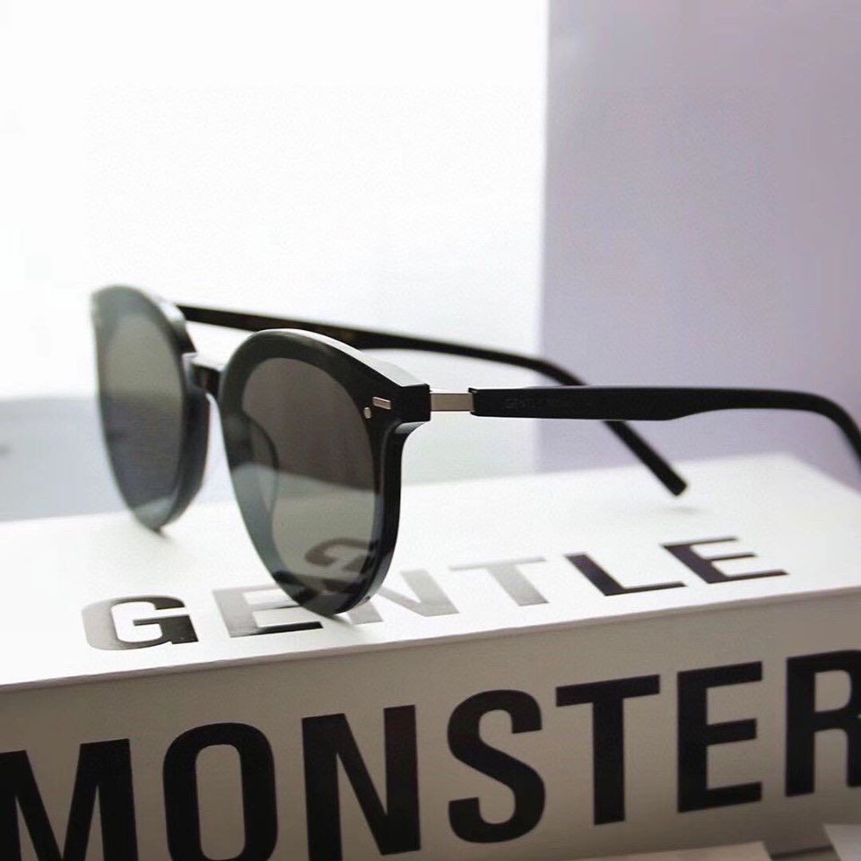 Kính Mát Đen Râm GM East Moon Hàng Chuẩn Siêu Cấp Nam Nữ Đều Đeo Được | BigBuy360 - bigbuy360.vn