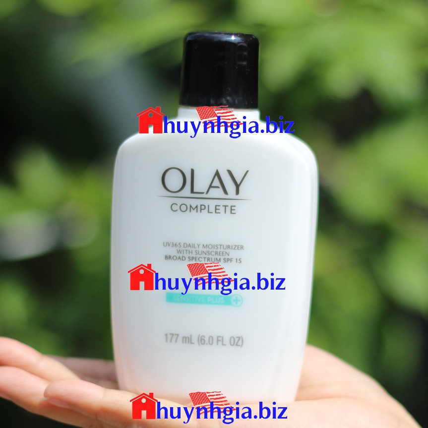 Kem dưỡng ẩm da và chống nắng Olay Complete của Mỹ