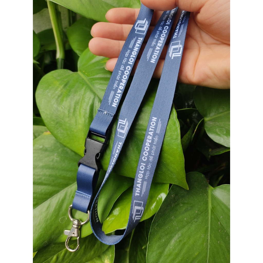 Làm dây đeo thẻ nhân viên cho công ty, học sinh, sinh viên theo yêu cầu tại Hà Nội