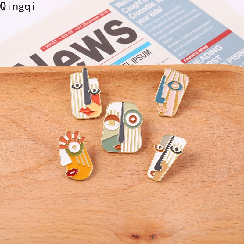 Ghim cài áo Miss Zoe trang trí bằng kim loại hình mặt người trừu tượng hợp thời trang