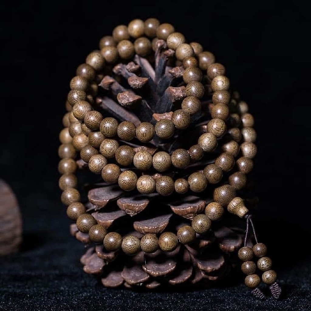 Vòng tay trầm hương 108 hạt HANMYNGHE