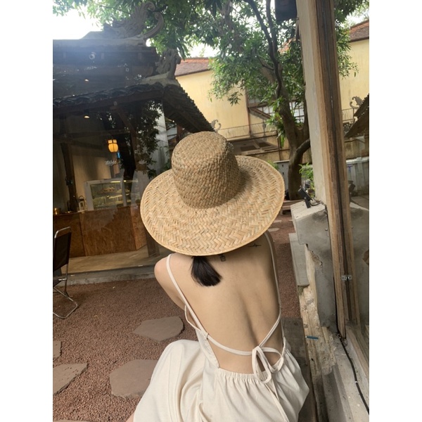 [Mã FAMARAL1 giảm 10K đơn 50K] Đầm cổ yếm hở sau - Eggnie dress | BigBuy360 - bigbuy360.vn