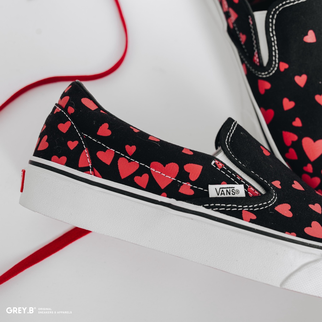 Giày Sneakers Vans Slip On Valentine Heart Màu Đen