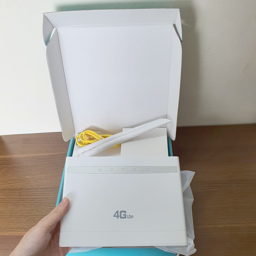 Bộ phát wifi từ sim 4G CPE 101 tốc độ 300Mb có cổng WAN/LAN, hỗ trợ 32 thiết bị , dùng cho gia đình, xe khách, Camera