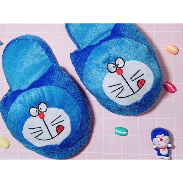 Dép bông mang trong nhà Doraemon