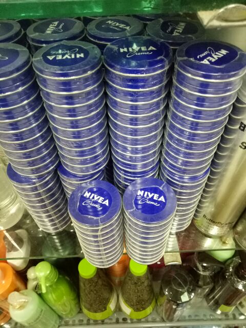 Kem trị nẻ Nivea