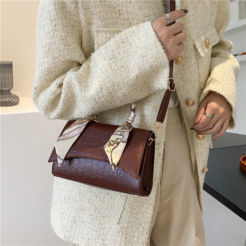 Túi đeo chéo vuông nhỏ màu kẹo thời trang mùa thu cho nữ 2021