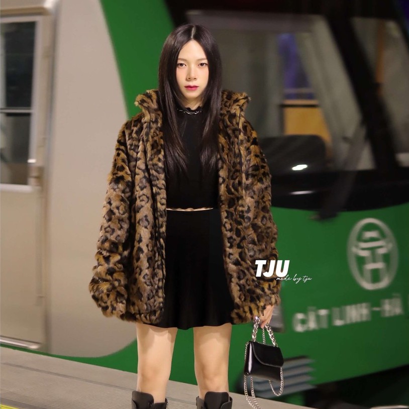 Áo khoác lông cổ cao mềm mịn mùa đông, Áo lông cừu ulzzang, Hàn Quốc, thiết kế T-Ju (áo lông sheep) | BigBuy360 - bigbuy360.vn