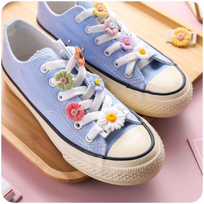 1 cặp khóa dây giày hình hoa cúc GD nhiều màu sắc | BigBuy360 - bigbuy360.vn