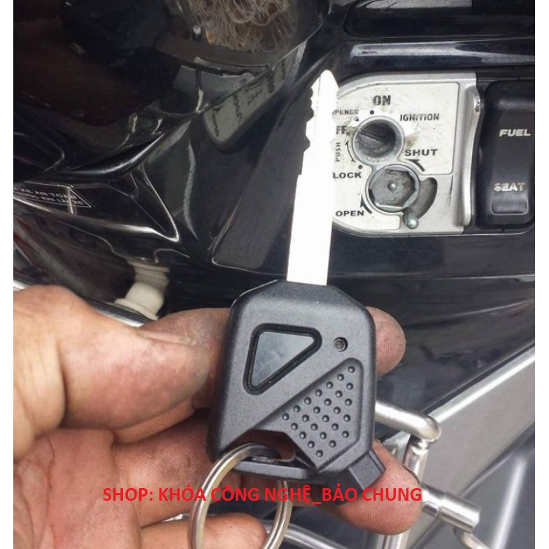 remote chìa tìm xe Airblade,sh cài đặt dễ dàng không cần đấu nối,chìa zin theo xe.