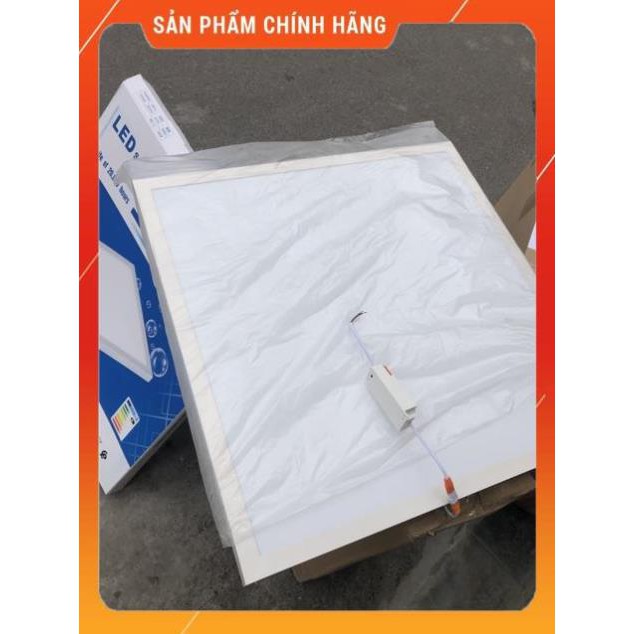 Đèn led panel 600x600 48w ốp trần nổi