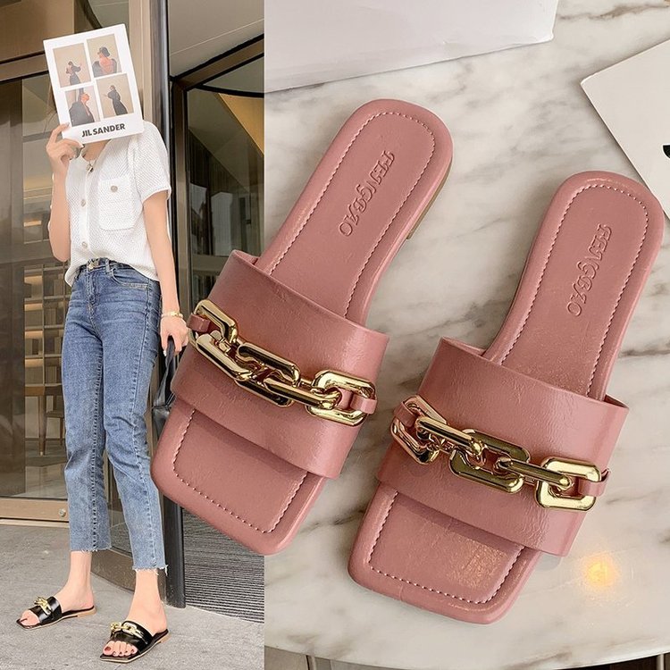 Fashionable Square Chain Decorated Low Heel Flat Slippers for Women