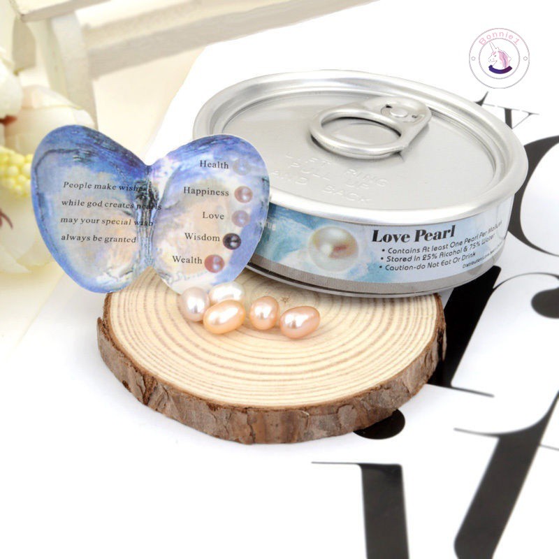 Dây chuyền màu bạc có mặt hình trái tim đính hạt ngọc xinh xắn