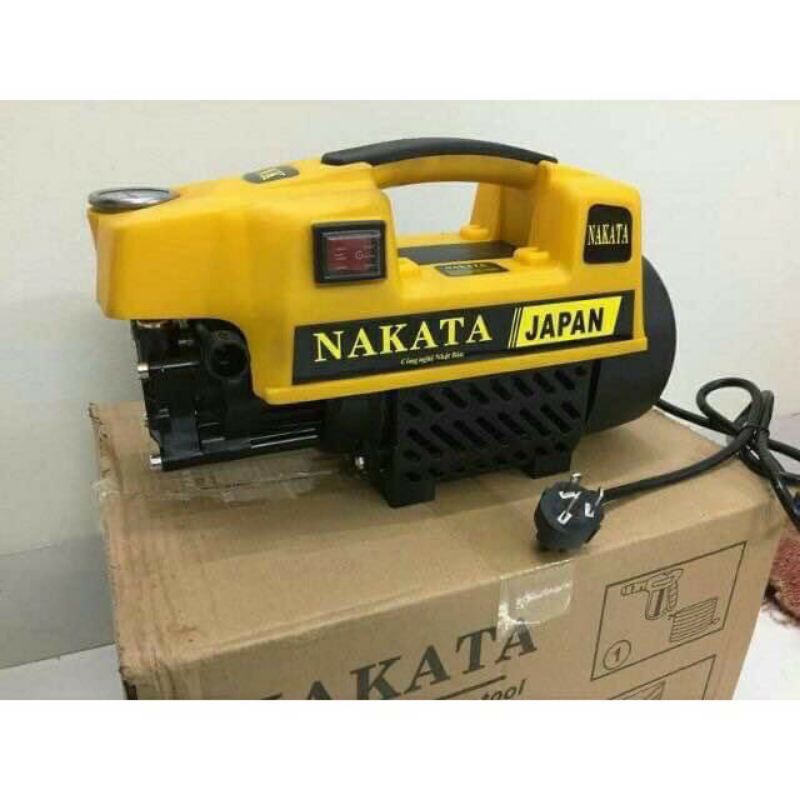 máy xịt rửa áp lực cao 220V 1.8KW nakata n1 là dòng sản phẩm mới cao cấp tiết kiệm điện chuyên dụng để vệ sinh xe,