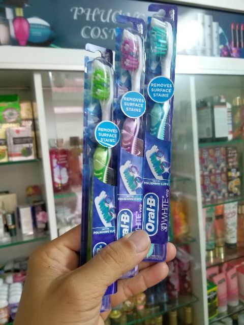 (Tặng 1 gel rửa tay khô 30ml) (Tặng 1 gel rửa tay khô 30ml) SET 2 BÀN CHẢI ORAL B 3D WHITE NHẬP KHẨU MỸ | BigBuy360 - bigbuy360.vn