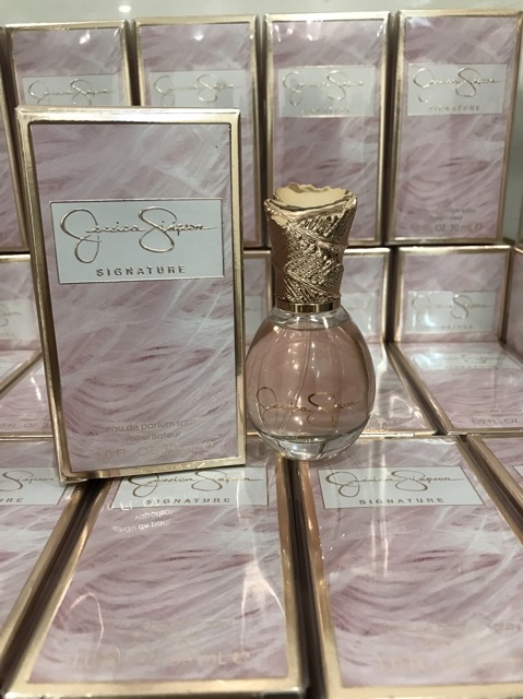 Nước hoa Nữ-Signature 10th Anniversary 30ml | BigBuy360 - bigbuy360.vn