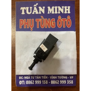 Cảm biến chân phanh-công tắc chân phanh Spark-Gentra