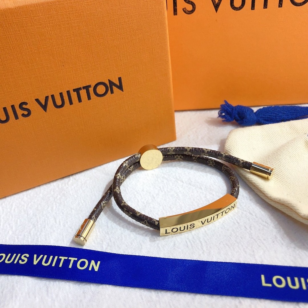 LOUIS VUITTON Vòng Đeo Tay Bằng Thép Titan Họa Tiết LV Sang Trọng Dành Cho Nam Nữ