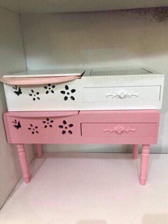 Bàn trang điểm mini