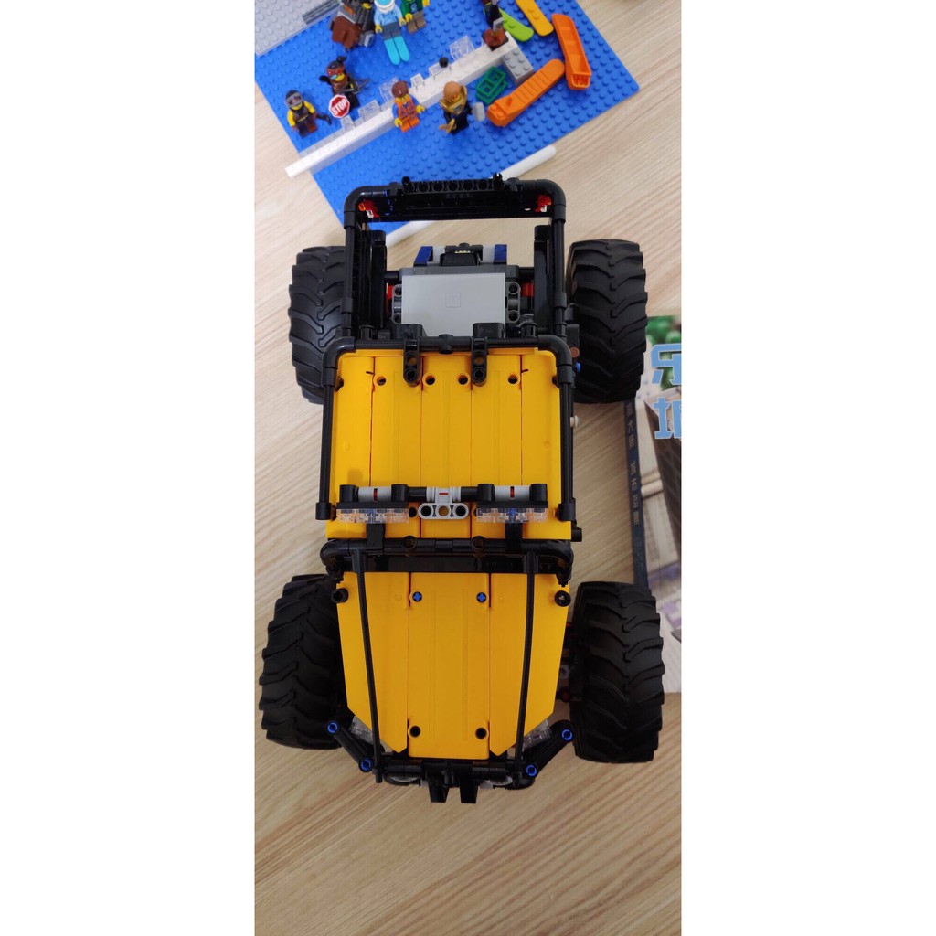 📦LEGO 42099TECHNIC - XE DÃ CHIẾN ĐIỀU KHIỂN TỪ XA 42099