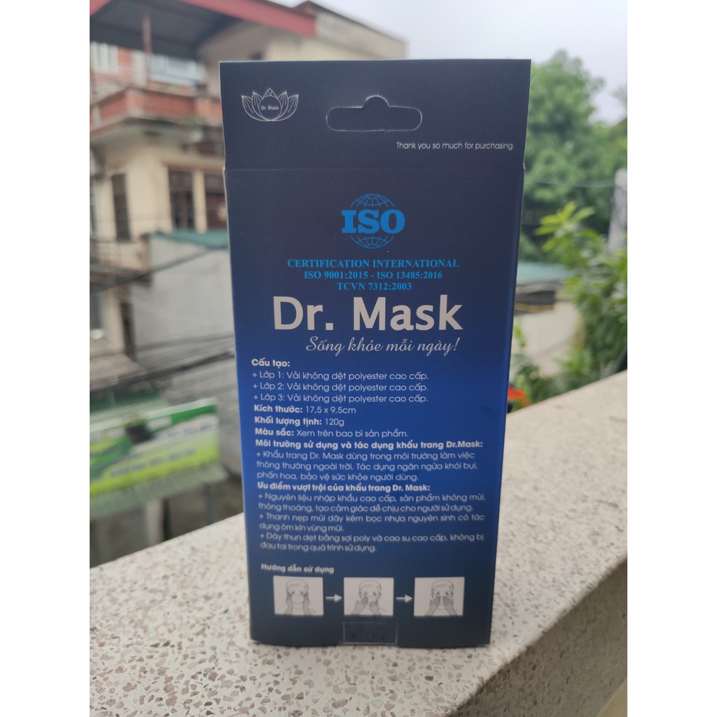 Khẩu trang y tế màu trắng Dr Mask - khẩu trang 3 lớp ( 30 chiếc / hộp)