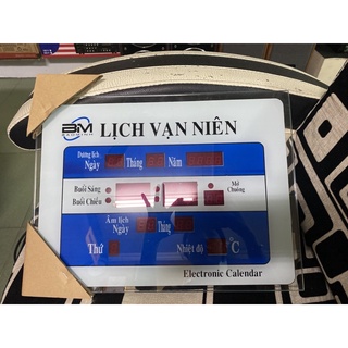 Đồng hồ lịch vạn niên điện tử treo tường xài điện