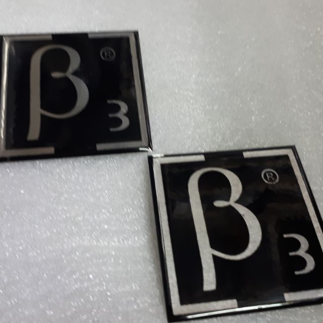 Tem dán thùng loa B3 nhựa dẻo vuông màu đen