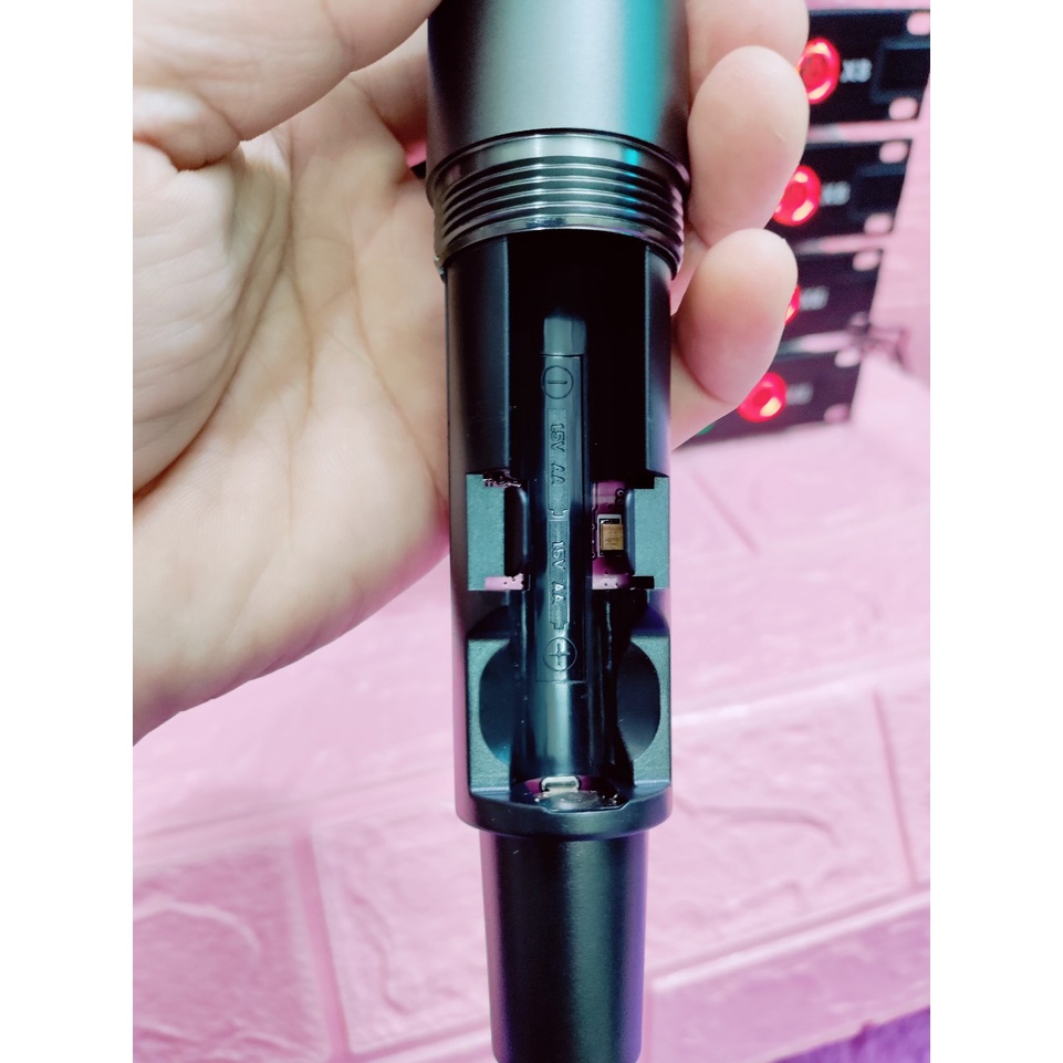 MICRO KARAOKE KHÔNG DÂY CAO CẤP NEX và BBS -HÀNG CHÍNH HÃNG - CHỐNG HÚ - TỰ NGẮT - CẢM BIẾN GIA TỐC -HÁT LÀ HAY